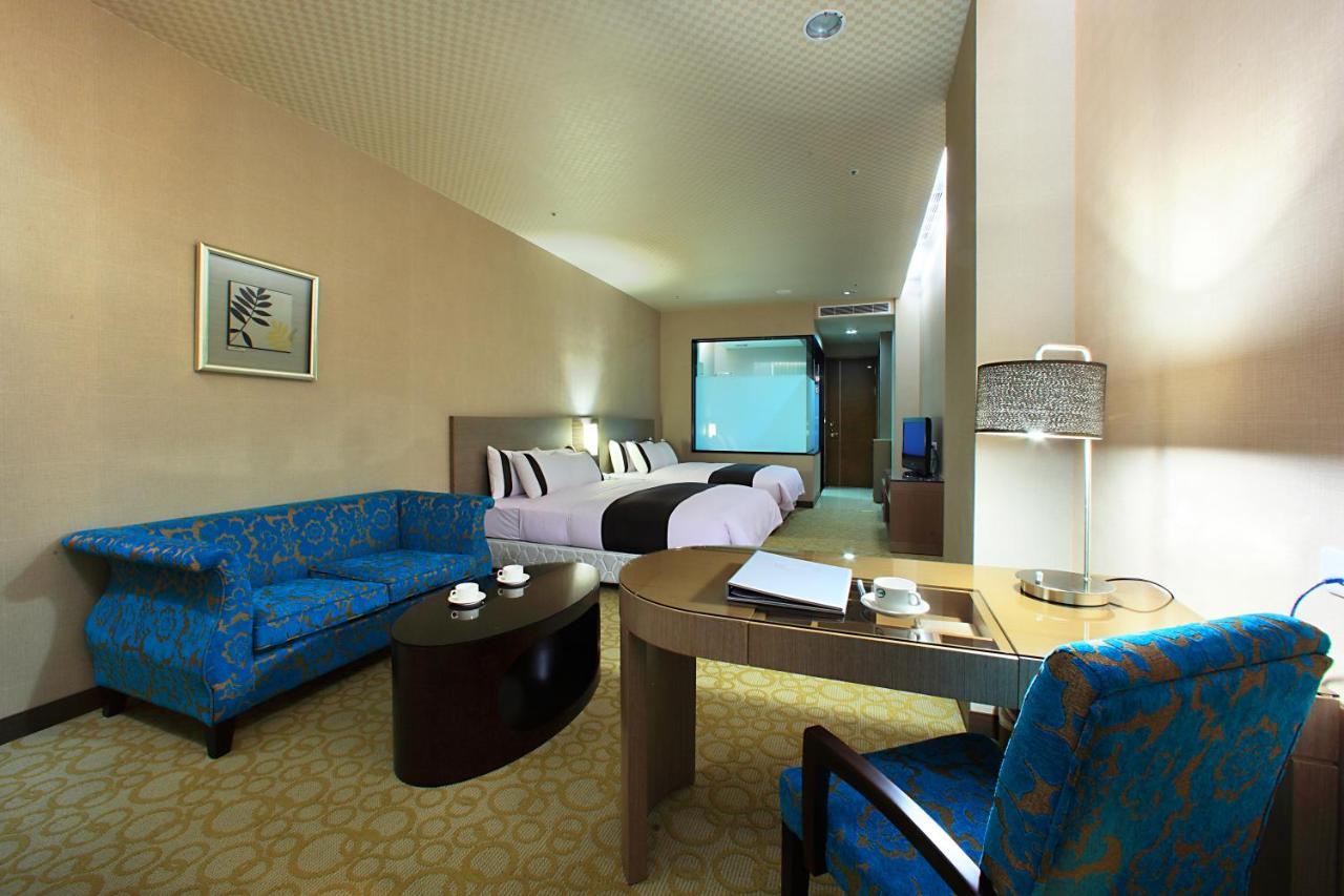Shinkansen Grand Hotel Taichung Exterior foto