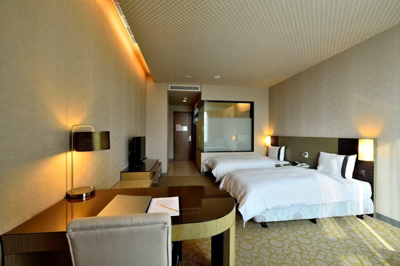 Shinkansen Grand Hotel Taichung Exterior foto